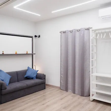 Plebiscito Holidays Neapol